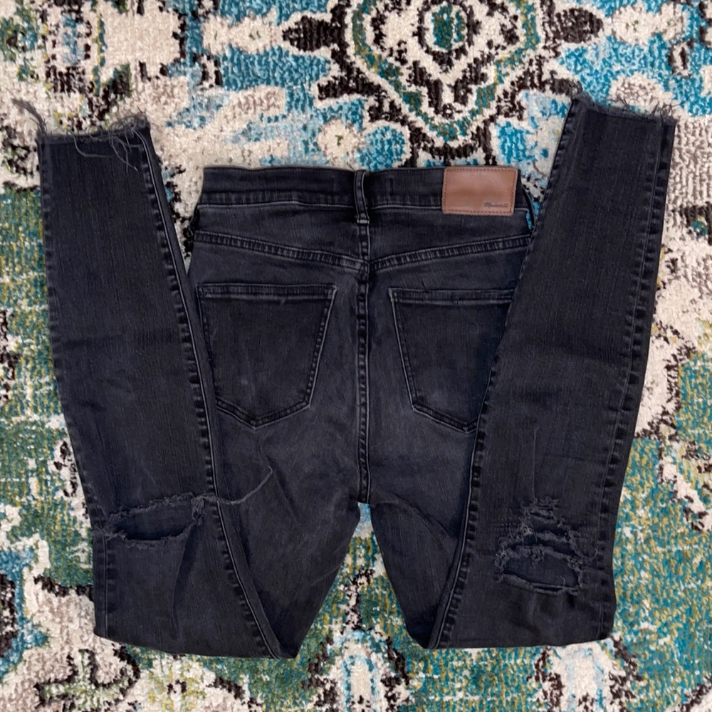 Madewell Black Ripped Knee 9” High Rise Skinny
